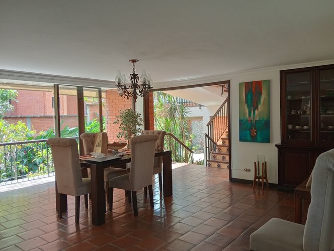 Casa de 6 alcobas en venta en Santa Teresita, Cali, 590 m² · foto 15 de 24