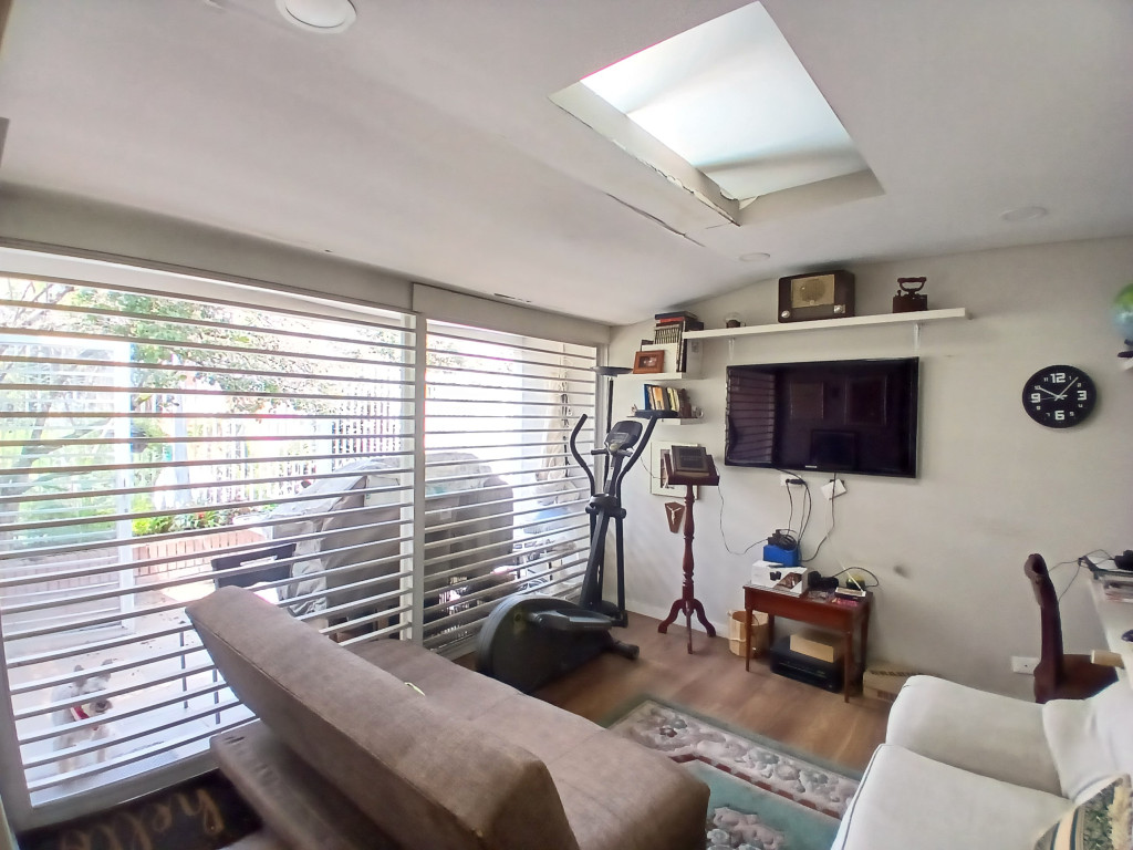 Casa en venta en Lagos De Cordoba, Bogotá · foto 9 de 19