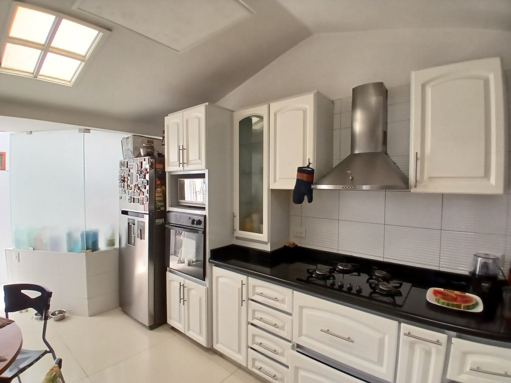 Casa en venta en Lagos De Cordoba, Bogotá · foto 13 de 19