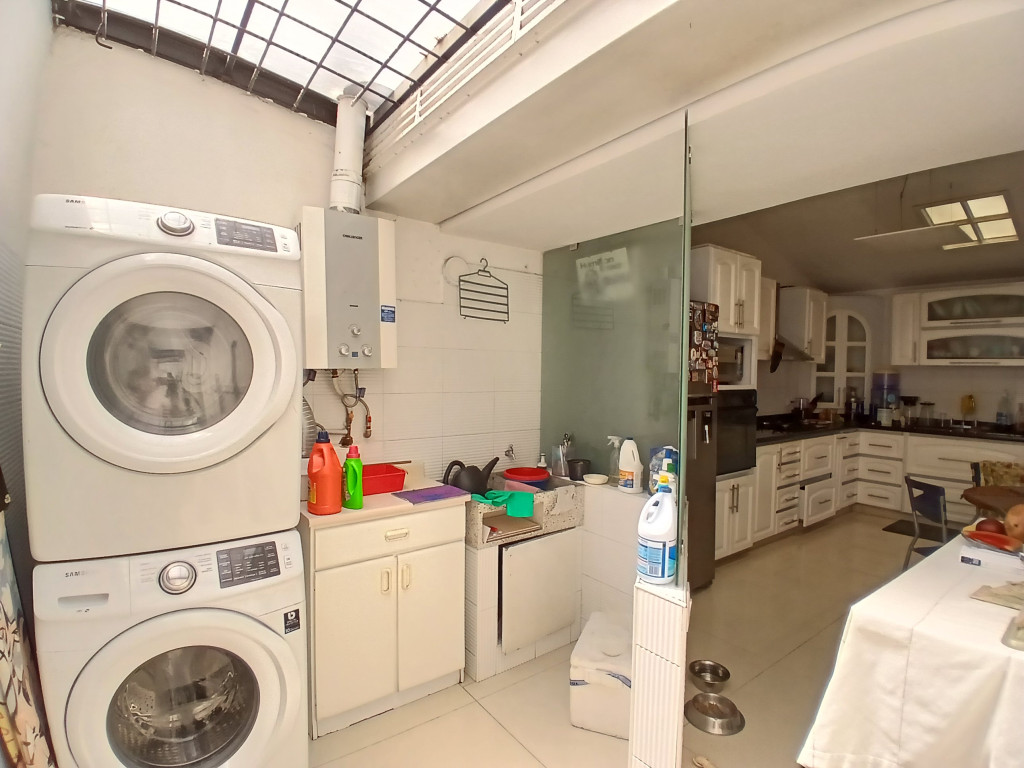 Casa en venta en Lagos De Cordoba, Bogotá · foto 15 de 19