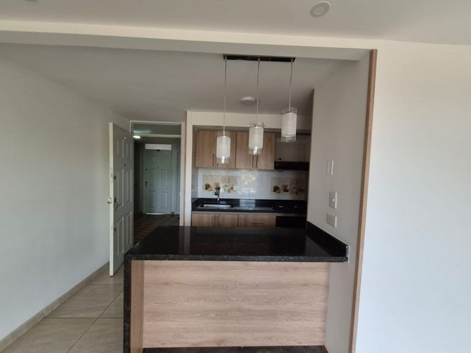 Apartamento de 3 alcobas en venta en Conjunto Residencial Abundara, Madrid, 64 m² · foto 11 de 24