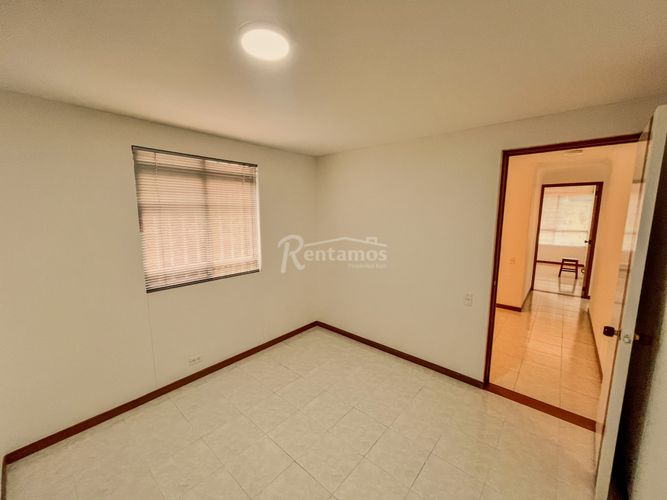 Apartamento de 2 alcobas en arriendo en Los Naranjos, Medellín, 82 m² · foto 15 de 20
