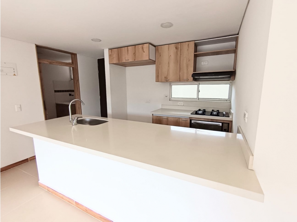Apartamento en venta en Los Colores, Medellín · foto 6 de 24