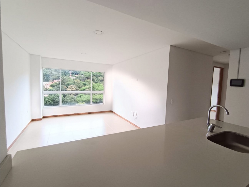 Apartamento en venta en Los Colores, Medellín · foto 9 de 24