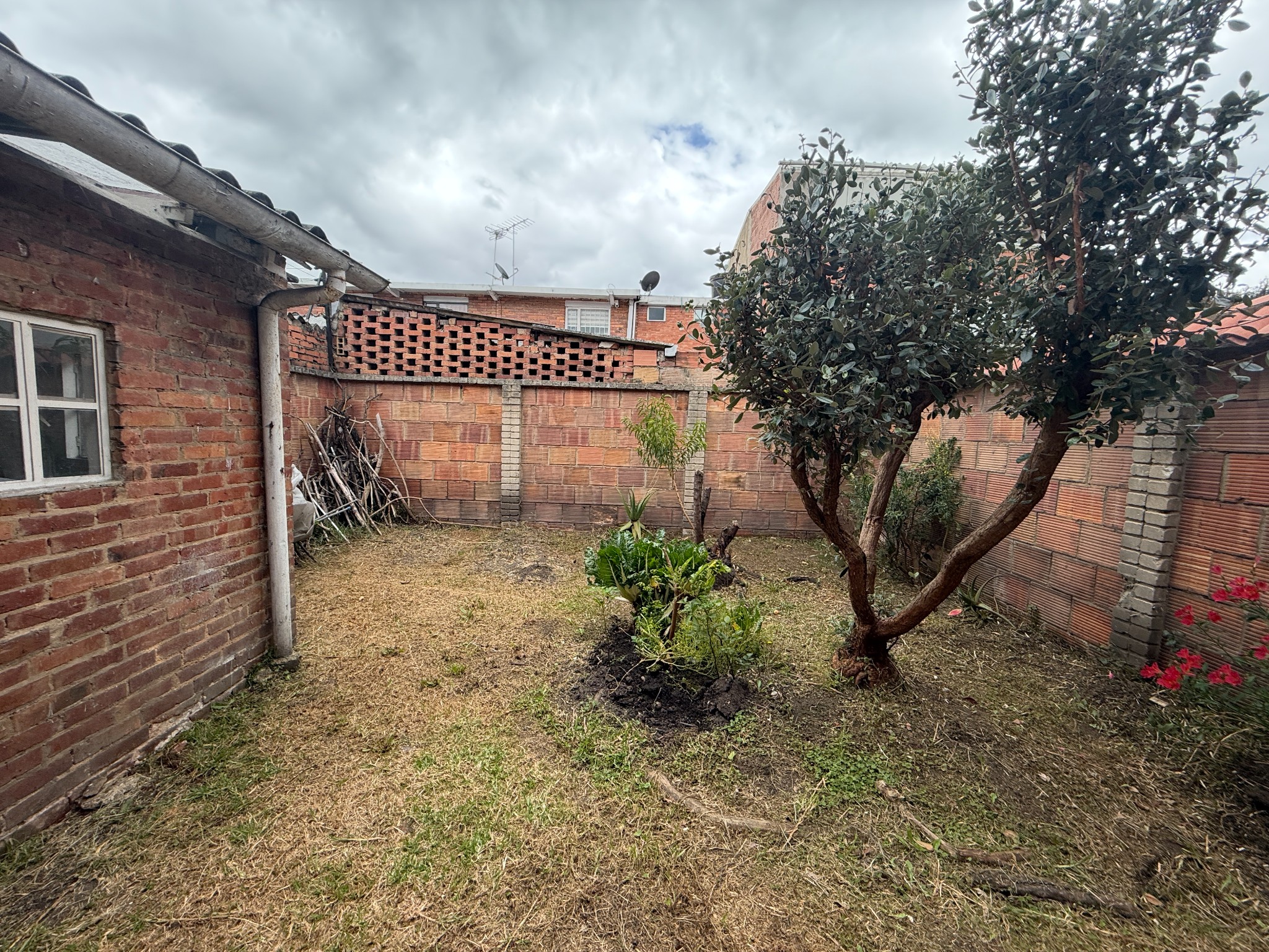 Casa en venta en La Esmeralda, Bogotá · foto 7 de 15