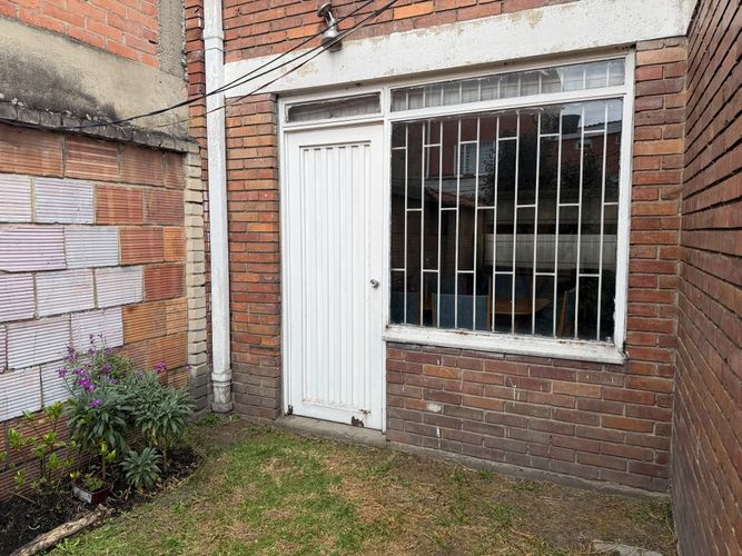 Casa en venta en La Esmeralda, Bogotá · foto 8 de 15