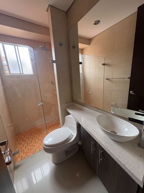 Apartamento de 2 alcobas en venta en Chico Norte, Bogotá, 70 m² · foto 19 de 24