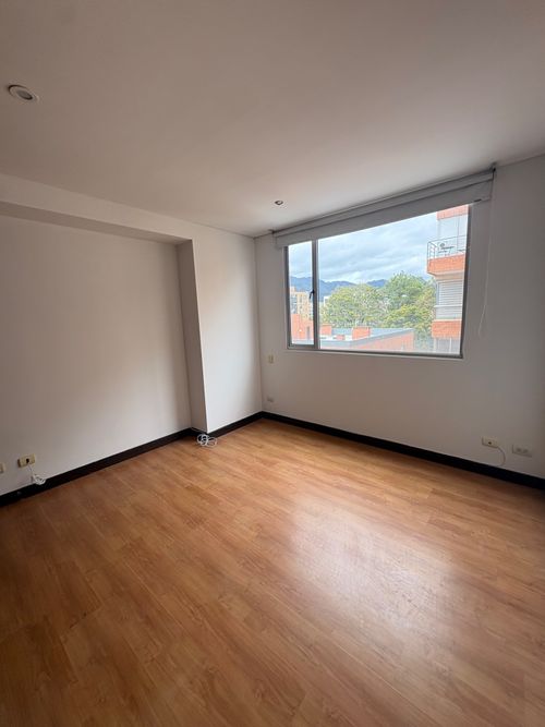 Apartamento de 2 alcobas en venta en Chico Norte, Bogotá, 70 m² · foto 21 de 24
