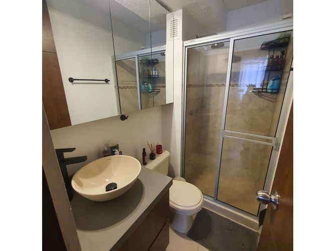 Apartamento de 2 alcobas en venta en Valle Del Lili, Cali, 42 m² · foto 6 de 14