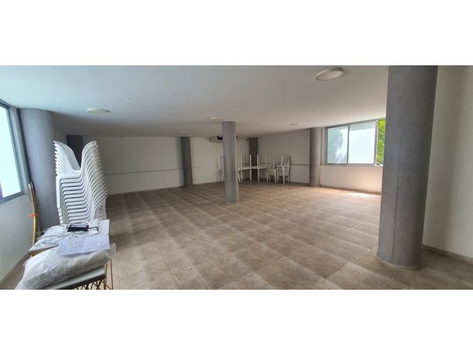 Apartamento de 2 alcobas en venta en Valle Del Lili, Cali, 42 m² · foto 13 de 14