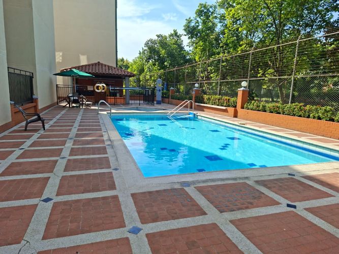 Apartamento de 3 alcobas en venta en Primero De Mayo, Cali, 64 m² · foto 3 de 14
