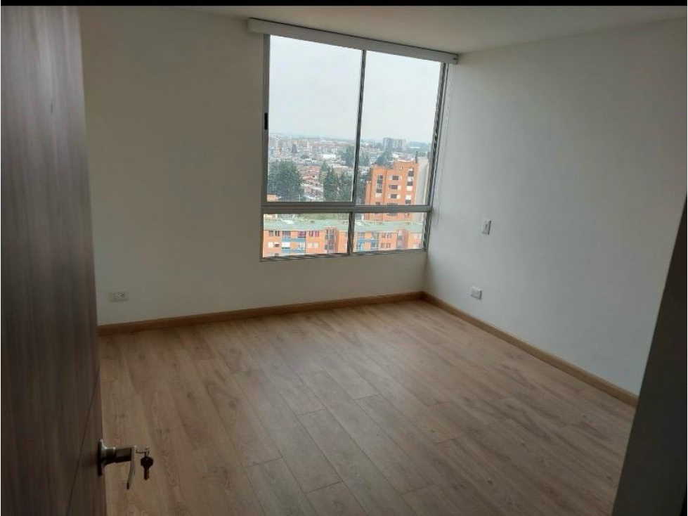 Apartamento en venta en La Felicidad, Bogotá · foto 7 de 13