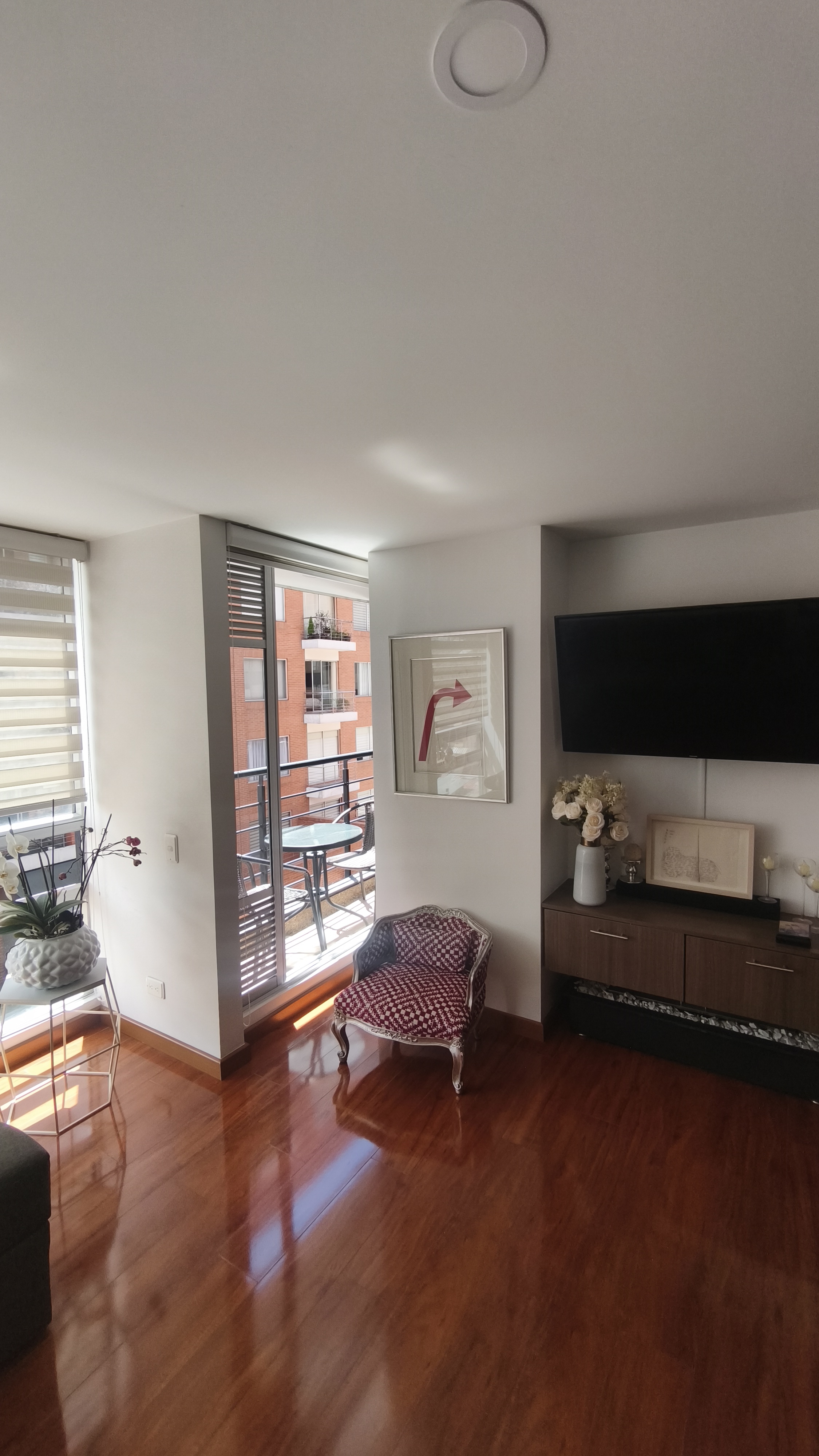 Apartamento en venta en Los Cedros, Bogotá · foto 4 de 18