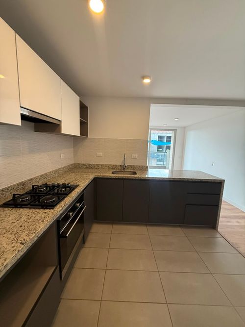 Apartamento de 3 alcobas en arriendo en Engativá, Bogotá, 86 m² · foto 3 de 20