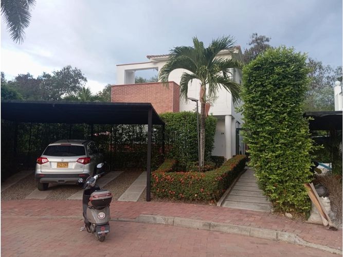 Casa de 3 alcobas en venta en Bosques De Peñalisa, Ricaurte, 242 m² · foto 2 de 24