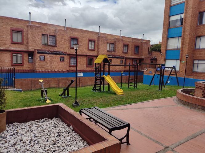 Apartamento de 4 alcobas en venta en Fontibon, Bogotá, 98 m² · foto 4 de 20