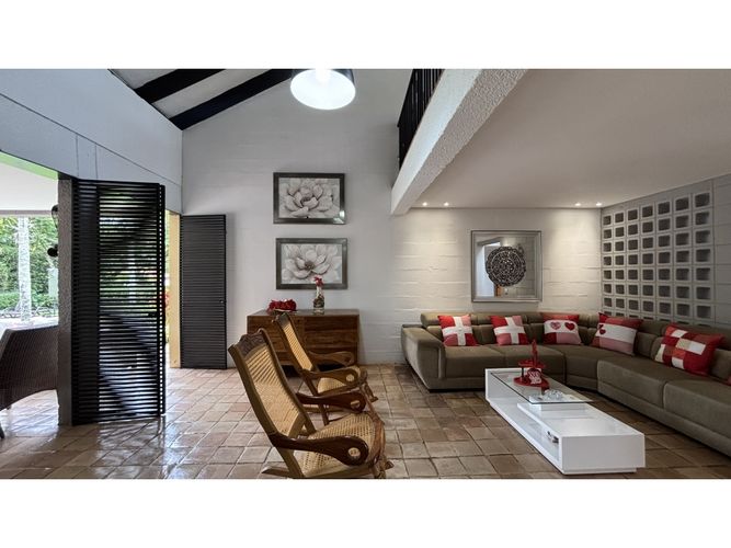 Casa de 4 alcobas en venta en Las Mercedes, Cali, 406 m² · foto 9 de 24
