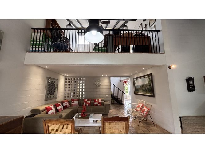 Casa de 4 alcobas en venta en Las Mercedes, Cali, 406 m² · foto 14 de 24