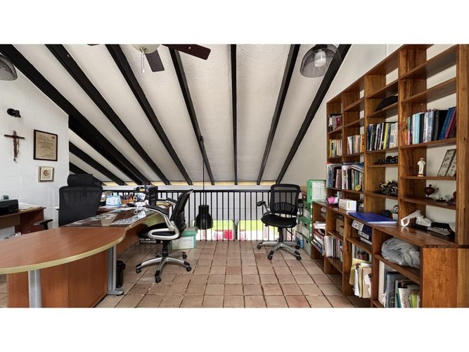 Casa de 4 alcobas en venta en Las Mercedes, Cali, 406 m² · foto 17 de 24
