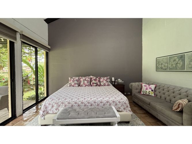 Casa de 4 alcobas en venta en Las Mercedes, Cali, 406 m² · foto 22 de 24