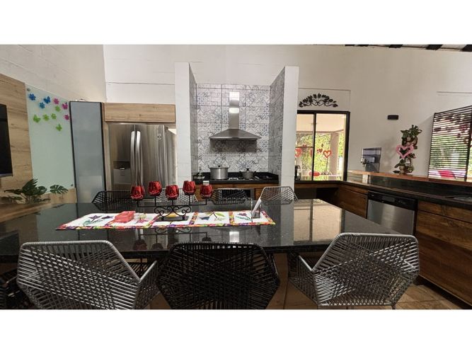 Casa de 4 alcobas en venta en Las Mercedes, Cali, 406 m² · foto 24 de 24