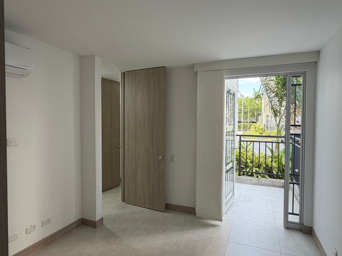 Apartamento de 3 alcobas en venta en Prados Del Norte, Cali, 73 m² · foto 4 de 14