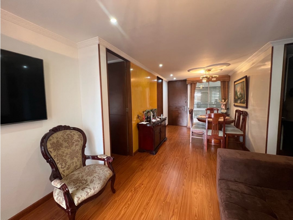Apartamento en venta en Quinta Paredes, Bogotá · foto 2 de 13