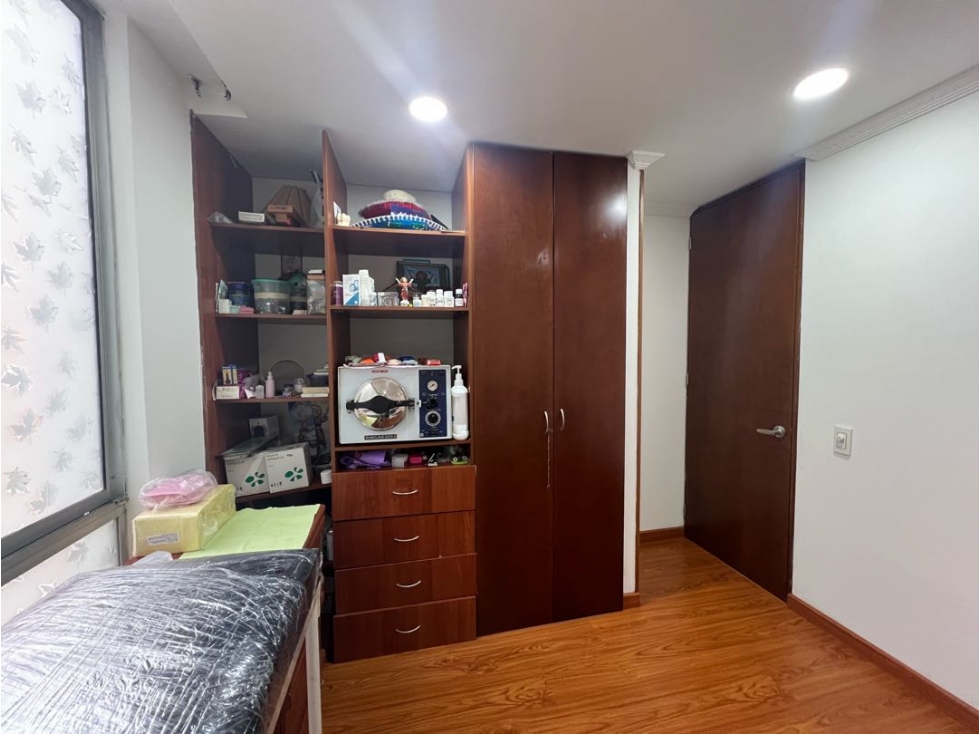 Apartamento en venta en Quinta Paredes, Bogotá · foto 9 de 13
