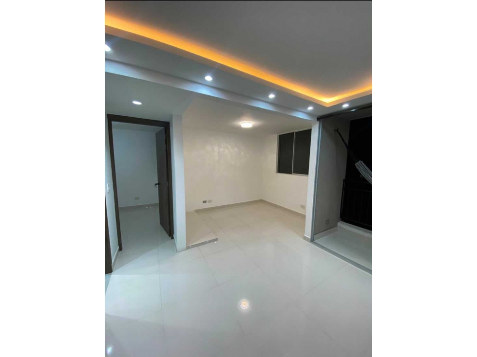 Apartamento en venta en Valle Del Lili, Cali · foto 11 de 13