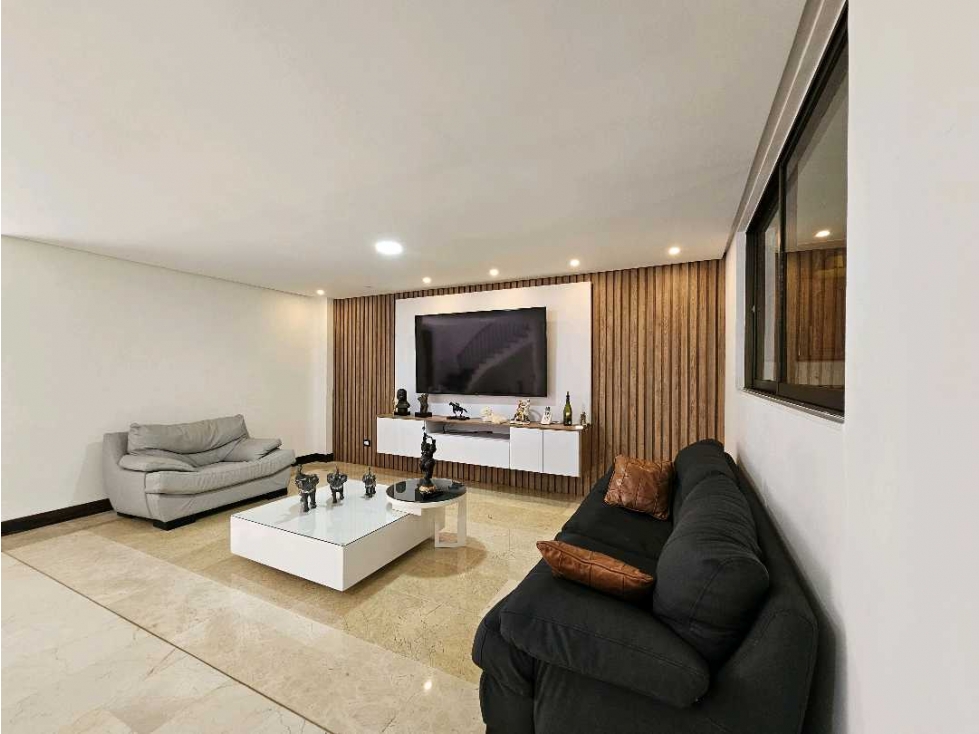 6BR House in Laureles (350 m²) for Sale - 4