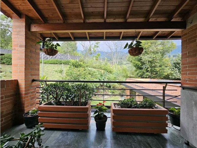 Casa de 6 alcobas en venta en Loma Del Chocho, Envigado, 350 m² · foto 24 de 24
