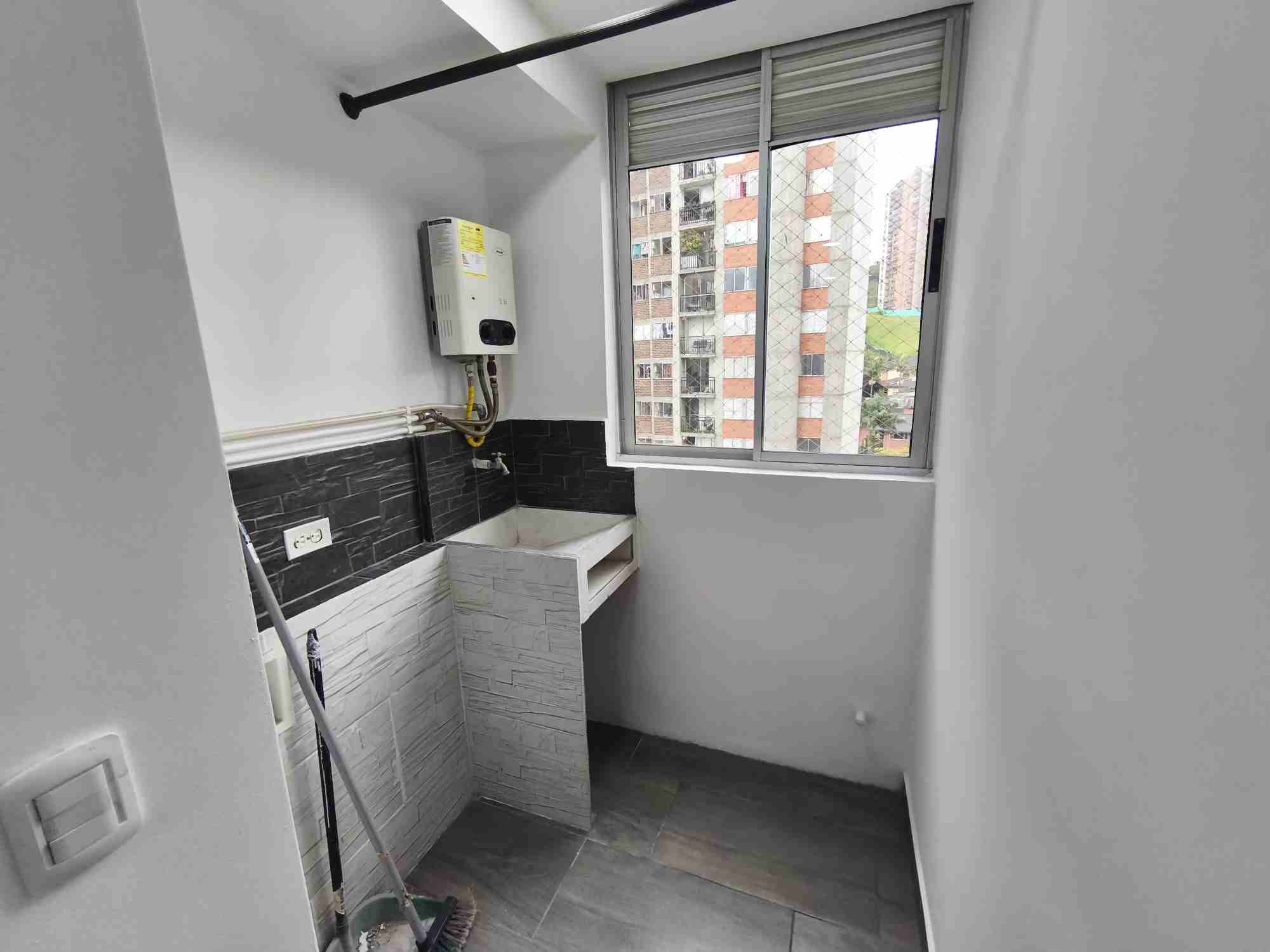 Apartamento en venta en Vereda La Doctora, Sabaneta · foto 5 de 12