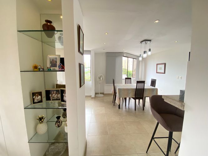 Apartamento de 3 alcobas en venta en Altos Del Prado, Barranquilla, 127 m² · foto 3 de 9