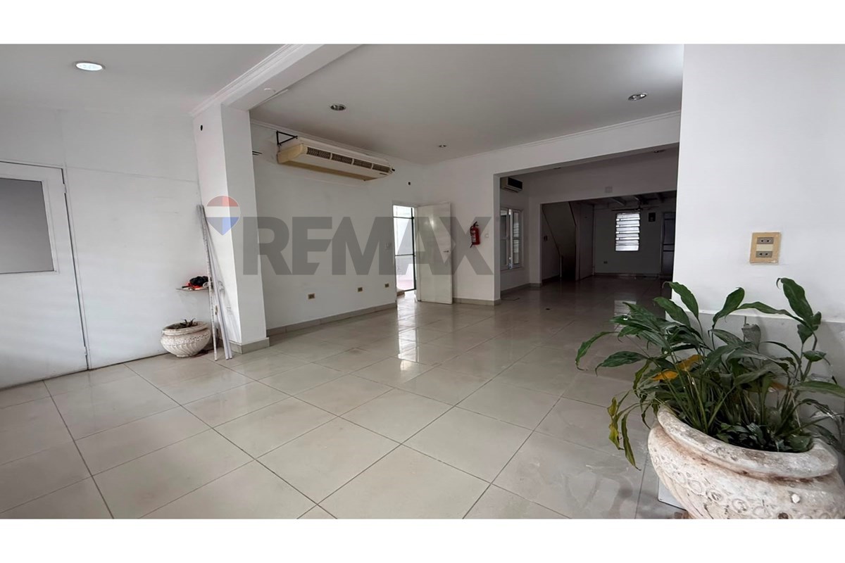 Casa - Alquiler - Mburicaó, Asunción, Paraguay — foto 3