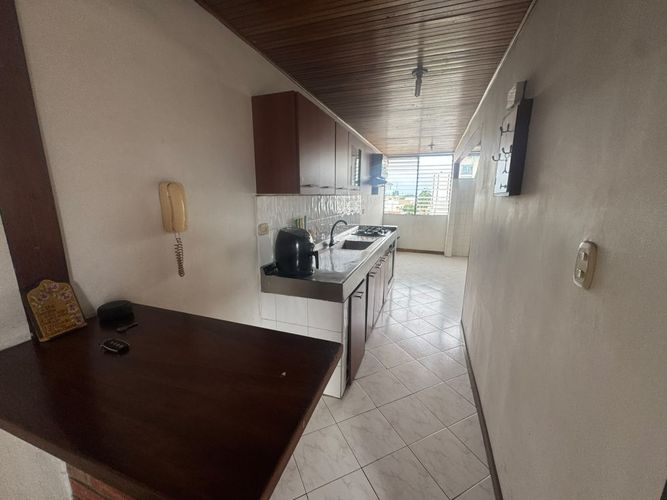 Apartamento de 3 alcobas en venta en Tequendama, Cali, 83 m² · foto 2 de 14
