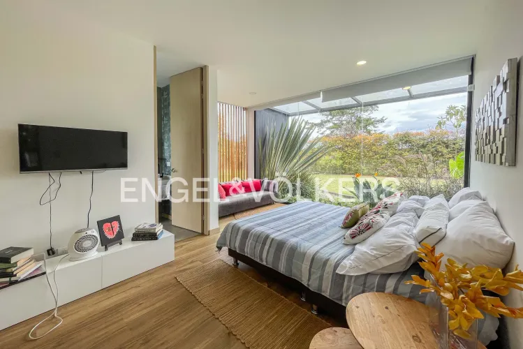 Casa de 4 alcobas en venta en Las Palmas, Envigado, 423 m² · foto 11 de 22