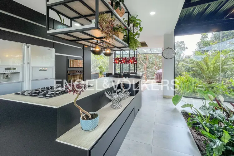 Casa de 4 alcobas en venta en Las Palmas, Envigado, 423 m² · foto 8 de 22