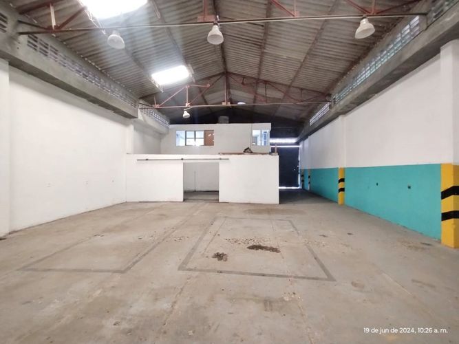 Bodega en venta en Abajo, Barranquilla, 330 m² · foto 2 de 24