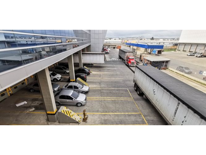 Bodega en arriendo en Boyaca, Barranquilla, 3446 m² · foto 6 de 13