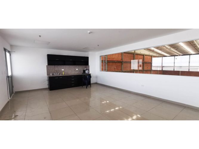 Bodega en arriendo en Boyaca, Barranquilla, 3446 m² · foto 11 de 13