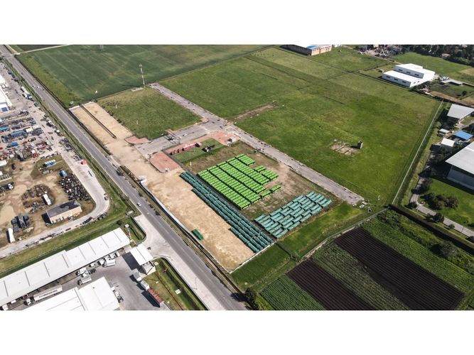 Lote en venta en Siberia, Cota, 3550 m² · foto 3 de 7
