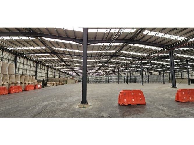 Bodega en arriendo en Esmeralda, Tocancipá · foto 3 de 11