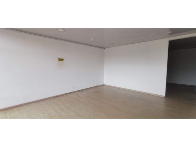 Local en venta en Siberia, Cota, 49 m² · foto 8 de 11