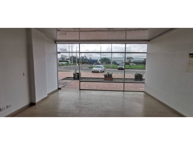 Local en venta en Siberia, Cota, 49 m² · foto 10 de 11