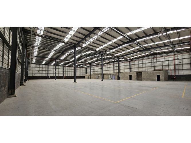 Bodega en arriendo en Esmeralda, Tocancipá · foto 11 de 24