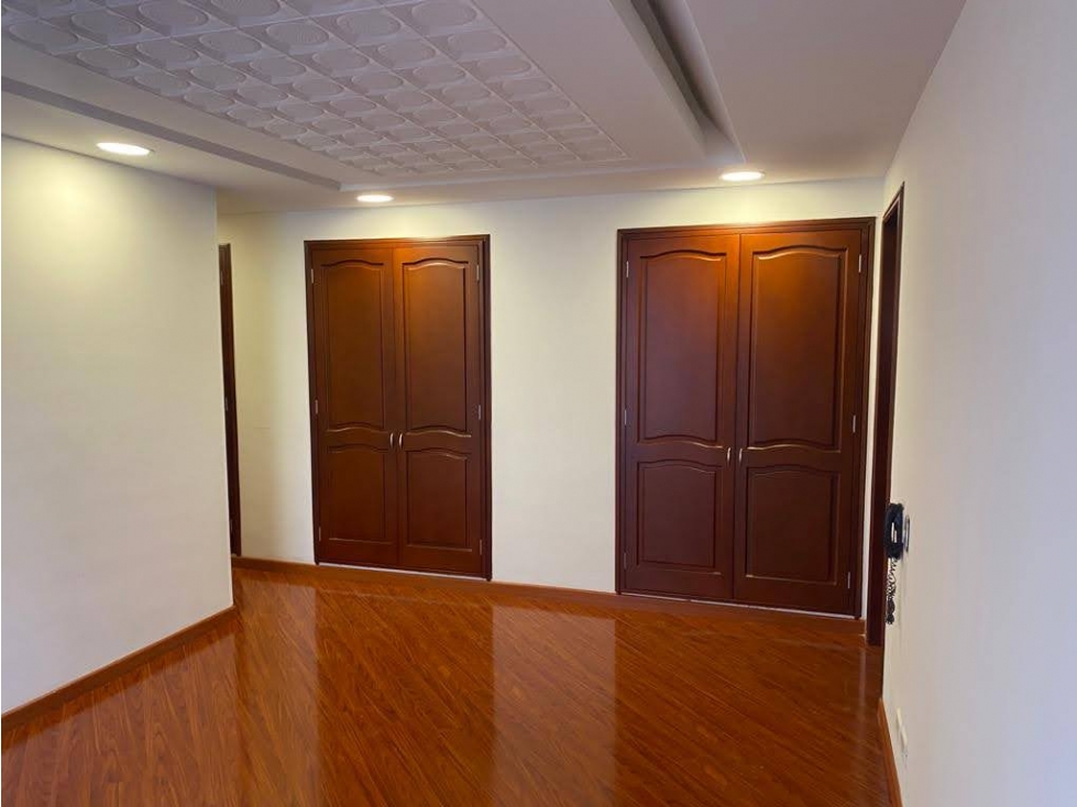 Apartamento en venta en Santa Barbara, Bogotá · foto 8 de 21
