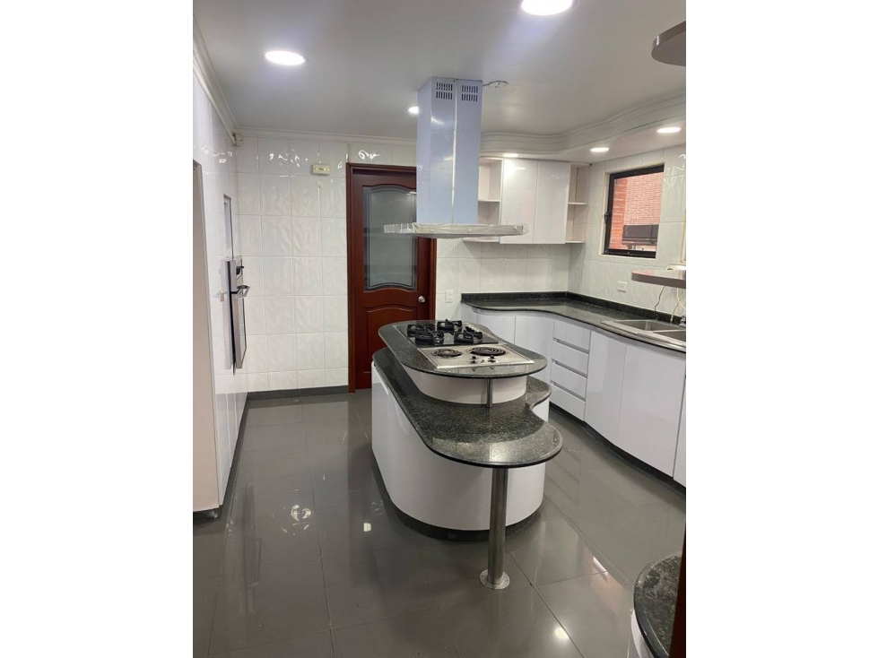 Apartamento en venta en Santa Barbara, Bogotá · foto 13 de 21