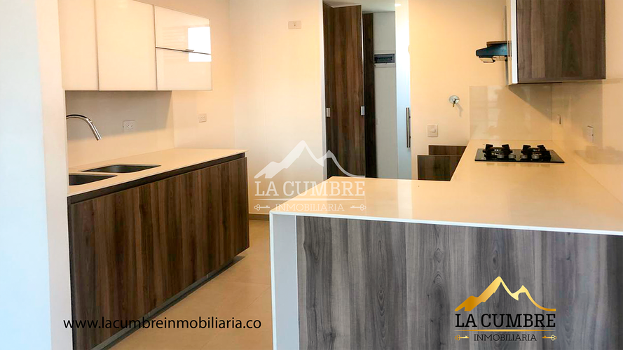 Apartamento de 3 alcobas en arriendo en Los Balsos, Medellín, 100 m² · foto 4 de 7