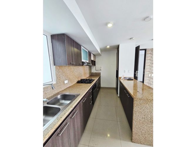 Apartamento de 3 alcobas en arriendo en Buenavista, Barranquilla, 95 m² · foto 5 de 19