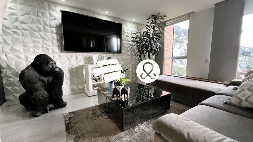 Apartamento de 2 alcobas en venta en El Poblado, Medellín, 130 m² · foto 2 de 24